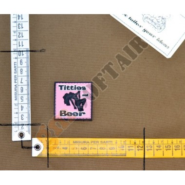 Patch PVC Titties and Beer Rosa (PPVC039 LA PATCHERIA)